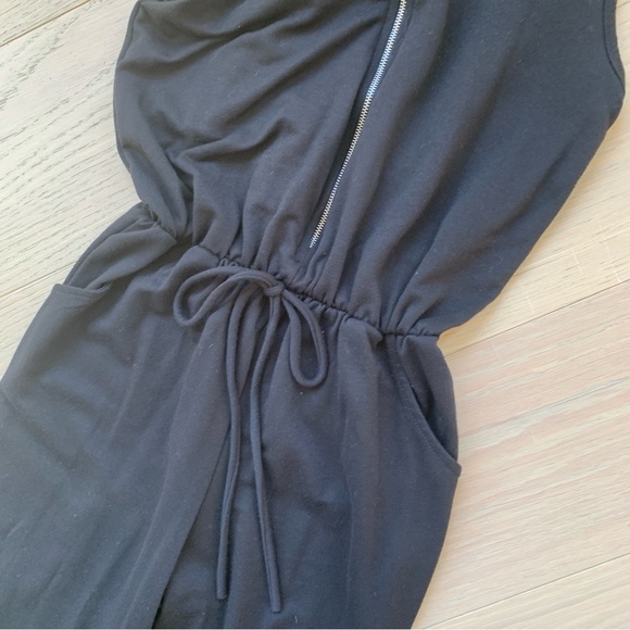 Black catsuit hooded ripped knees - romper - Picture 4 of 7